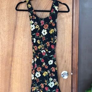 Tie back forever 21 dress